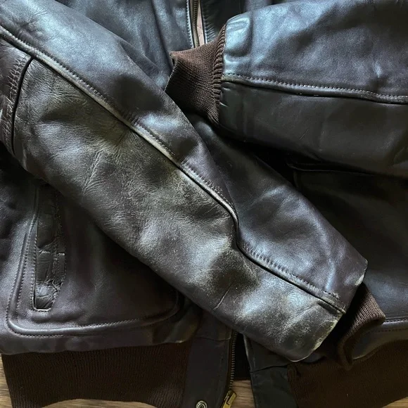 Vintage Men's Dark Brown Leather motorcycle Jacket, size S. - Picture 6 of 10